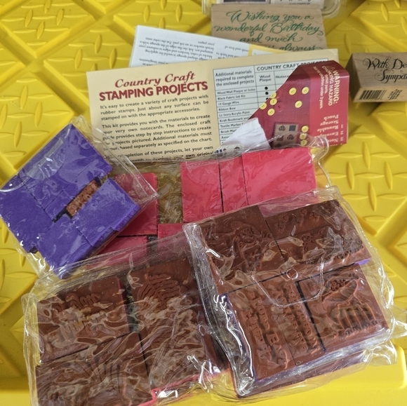 Tote Full Of Rubber Stamps And Misc Art Supplies - Picture 6 of 7